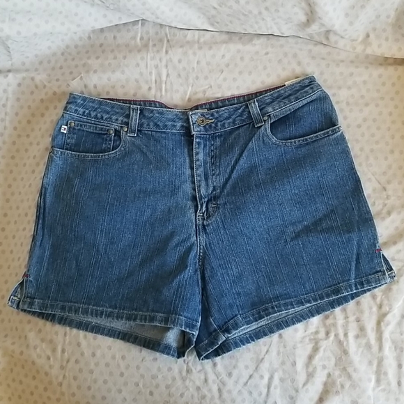 Tommy Hilfiger Mom shorts - Picture 1 of 2